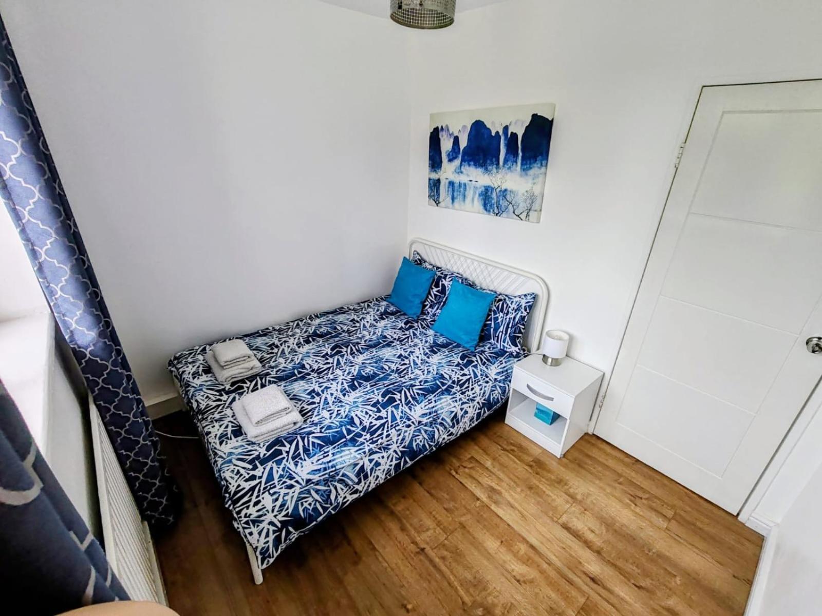 White Apartment, Your